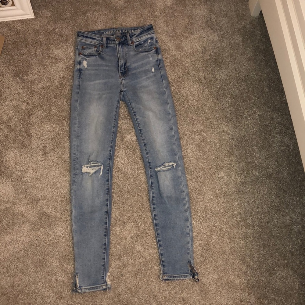 american eagle ripped skinny jeans